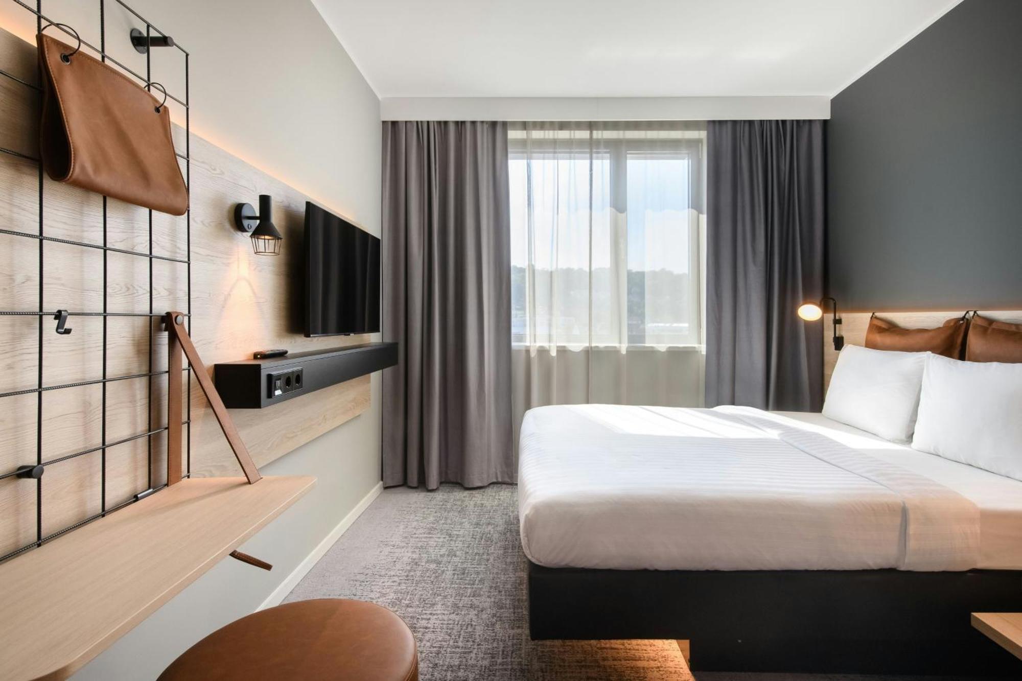 Hotel Moxy Stuttgart Feuerbach Exterior foto